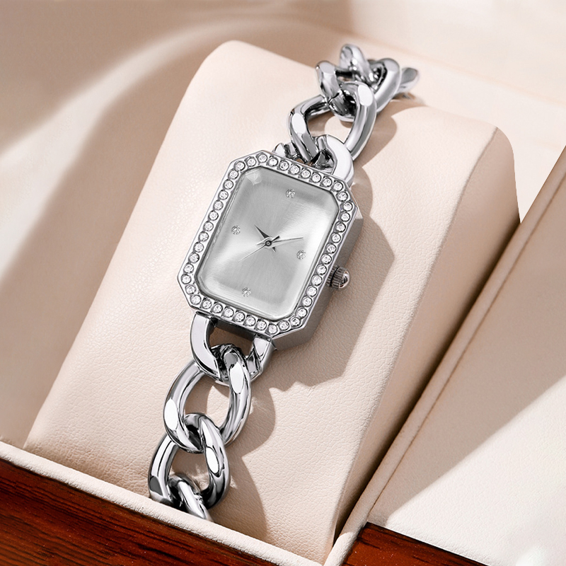 Mystery box contains 1randomco - Luxury Watch & Jewellery review and price