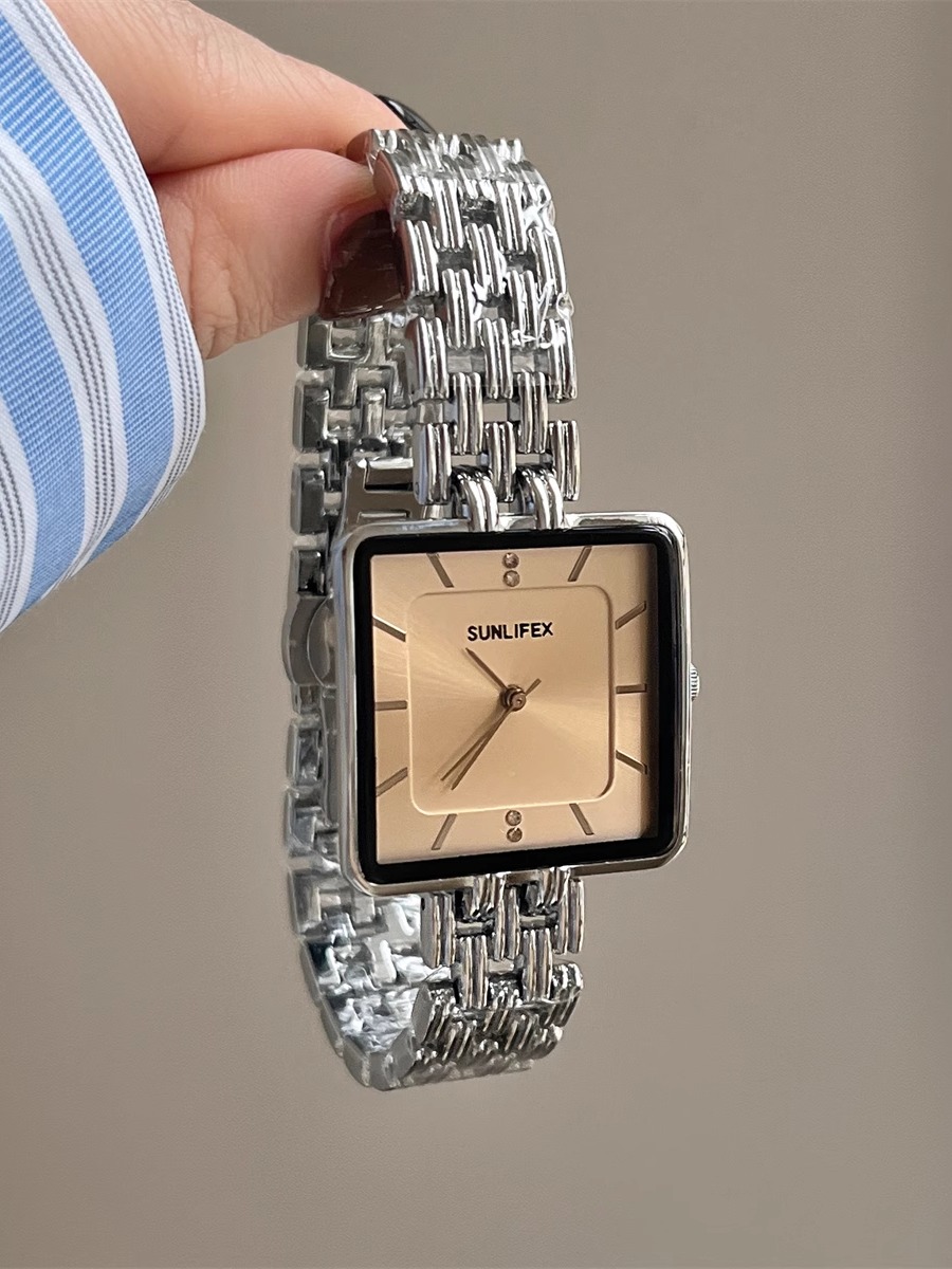 Retro Hong Kong style large di - Luxury Watch In Hong Kong review and price