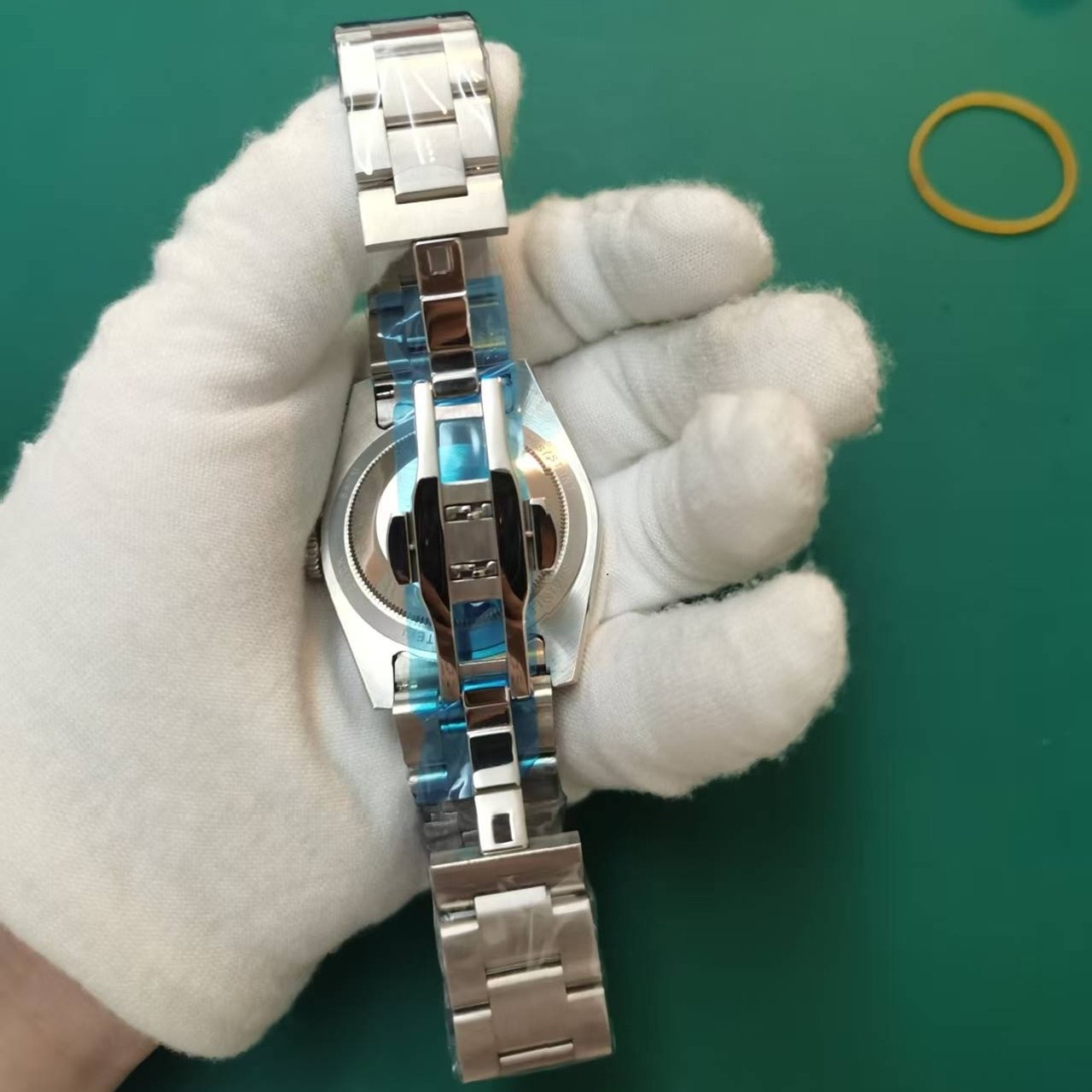 Analog Quartz Men's Watch Sapp - Luxury Watch In Japan review and price